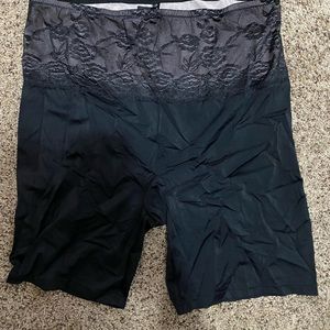 Torrid spanx shorts size 3